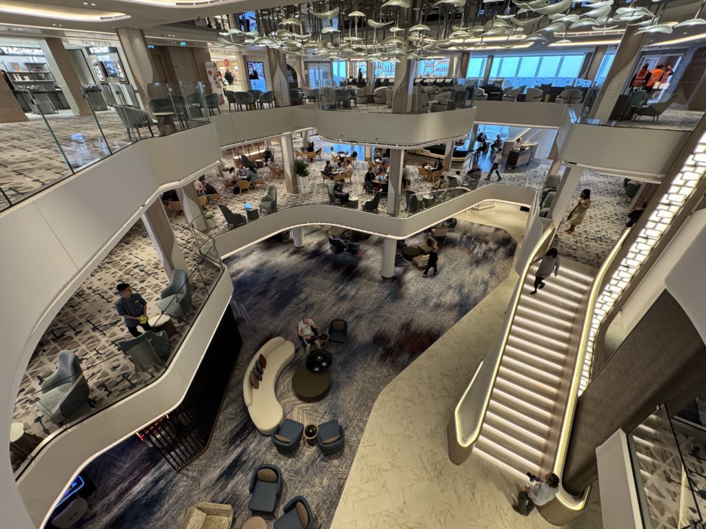 The large atrium is a central meeting place. Photo: Henrik Olsen