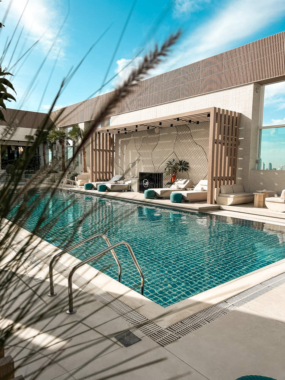 Sheraton Grand Hotel Dubai Pool