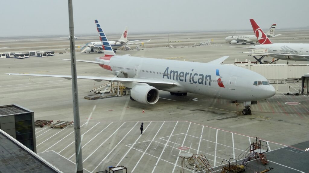 Isom, American Airlines, May Never Escape Crushing Debt American Airlines Boeing 777-200 China
