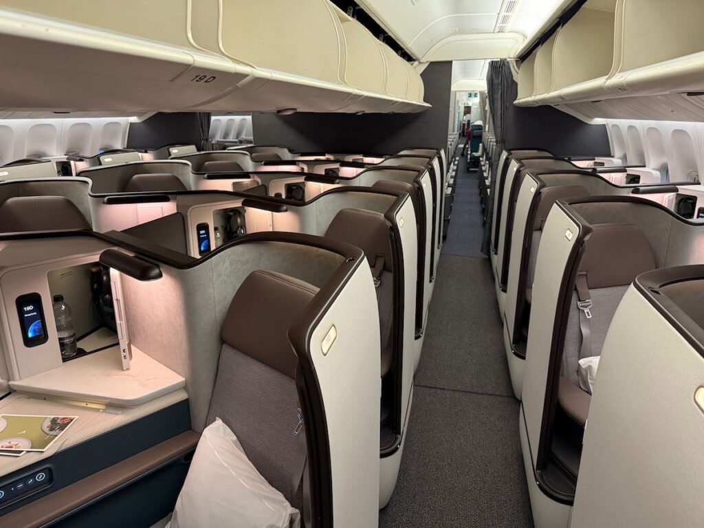 Which Flights Feature Cathay Pacific’s Aria Suite? 10 Planes & 5(ish) Routes Which Flights Feature Cathay Pacific’s Aria Suite? 10 Planes & 5(ish) Routes