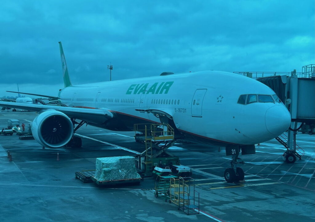 My Least Favorite Long Haul Flight Schedules: Please Let Me Sleep!