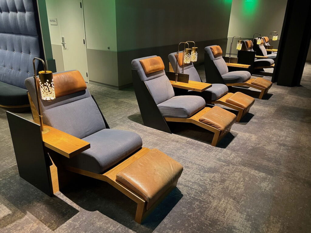 Alaska Plans Honolulu & San Diego Lounges, Flagship Seattle Lounge