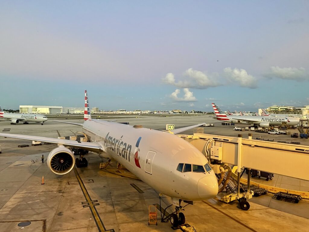 American Airlines Worse Than Frontier, Ryanair in Satisfaction American Airlines 777-300ER