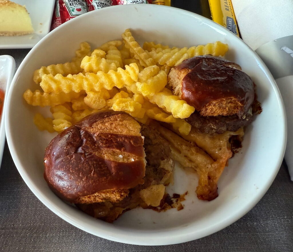 I Ordered American Airlines’ Sliders & Fries, Because Peer Pressure Is Real