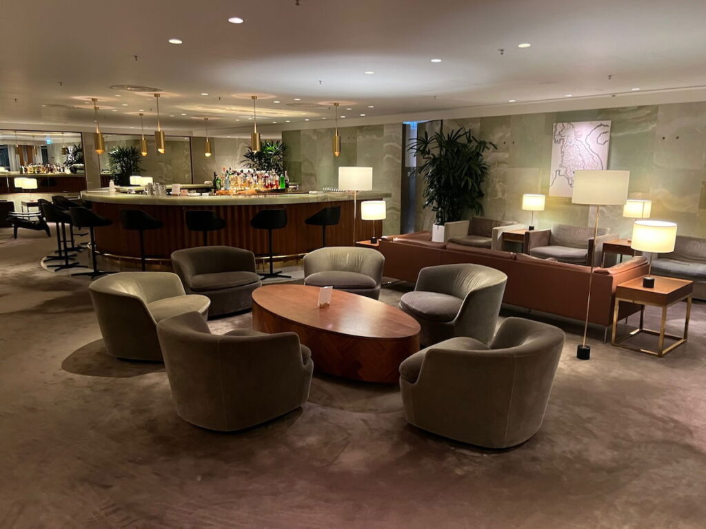 I Earned AAdvantage Platinum Pro Status, And That’s Good Enough For Me! I Earned AAdvantage Platinum Pro Status, And That’s Good Enough For Me!