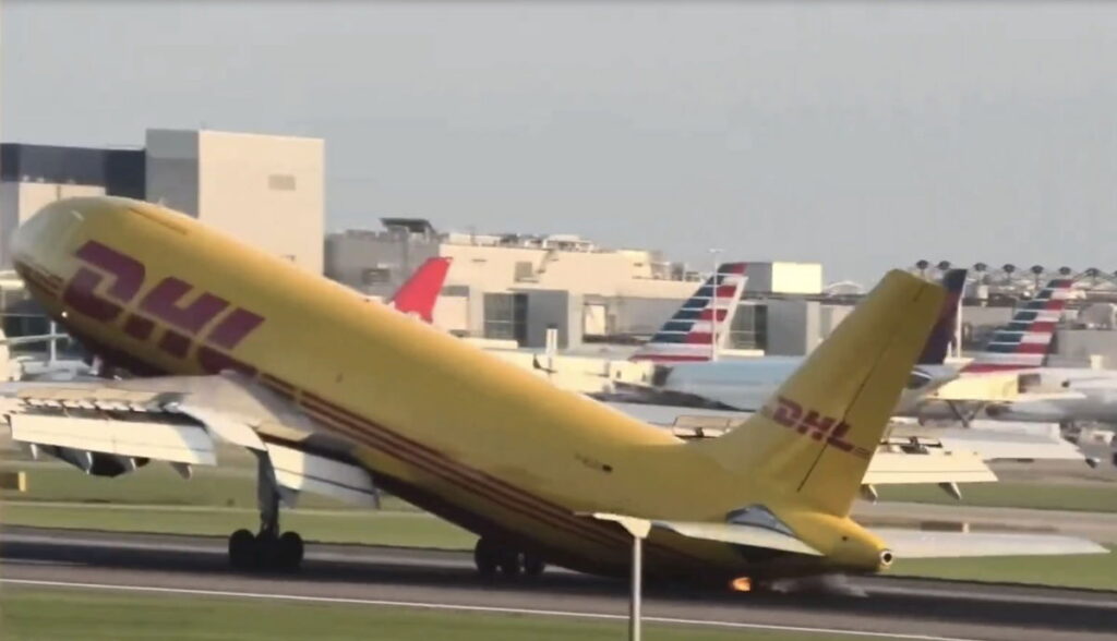 DHL Airbus A300 Suffers Bizarre Tail Strike & Go Around At Heathrow DHL Airbus A300 Suffers Bizarre Tail Strike & Go Around At Heathrow