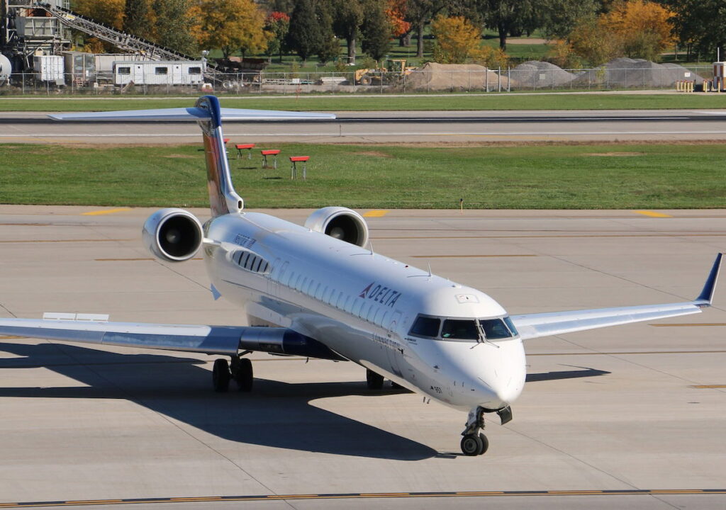 Delta Regional Flight Attendants Told “Act Your Wage,” “No Need To Be Extra” Delta Regional Flight Attendants Told “Act Your Wage,” “No Need To Be Extra”