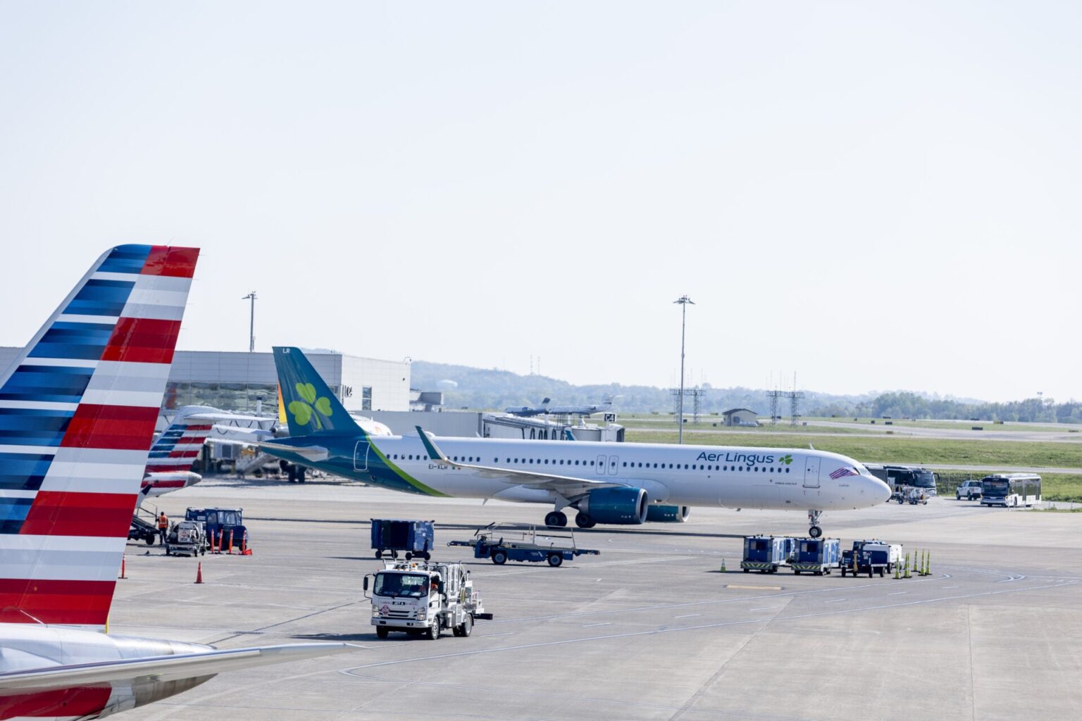 Airlines and flyers like the long-range A321XLR — Airbus just can't deliver them fast enough Aer Lingus A321XLR business class