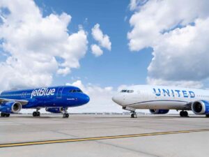 JetBlue’s Financial Crisis Could Give United Airlines The Deal Of A Generation two airplanes on a runway