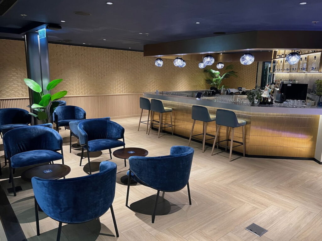 Chase Sapphire Lounge Hong Kong Closing Soon: What’s Going On?