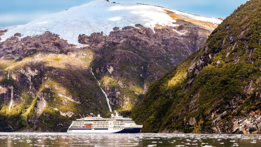 Hapag-Lloyd Cruises Simplifies Pricing with New Two-Fare Model