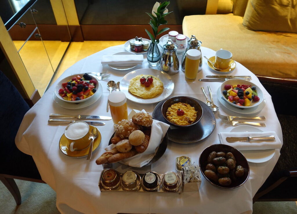 Can You Use Your Hotel Elite Status For Others? Typically Not, But…