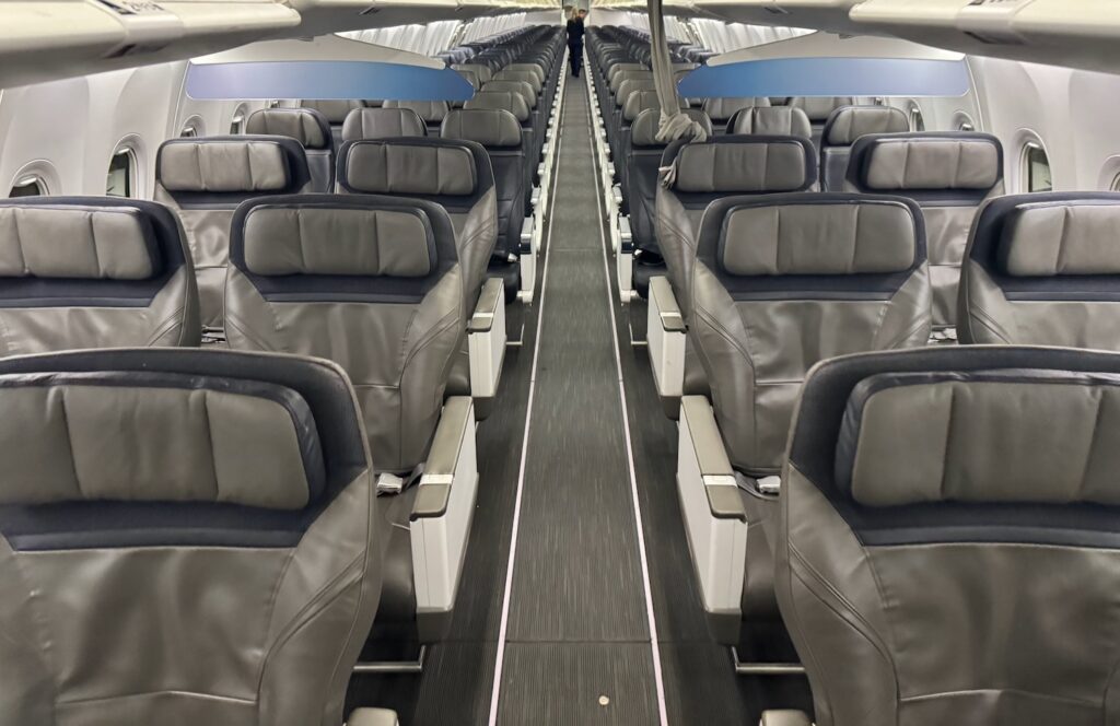 Review: Alaska Airlines 737-9 MAX First Class
