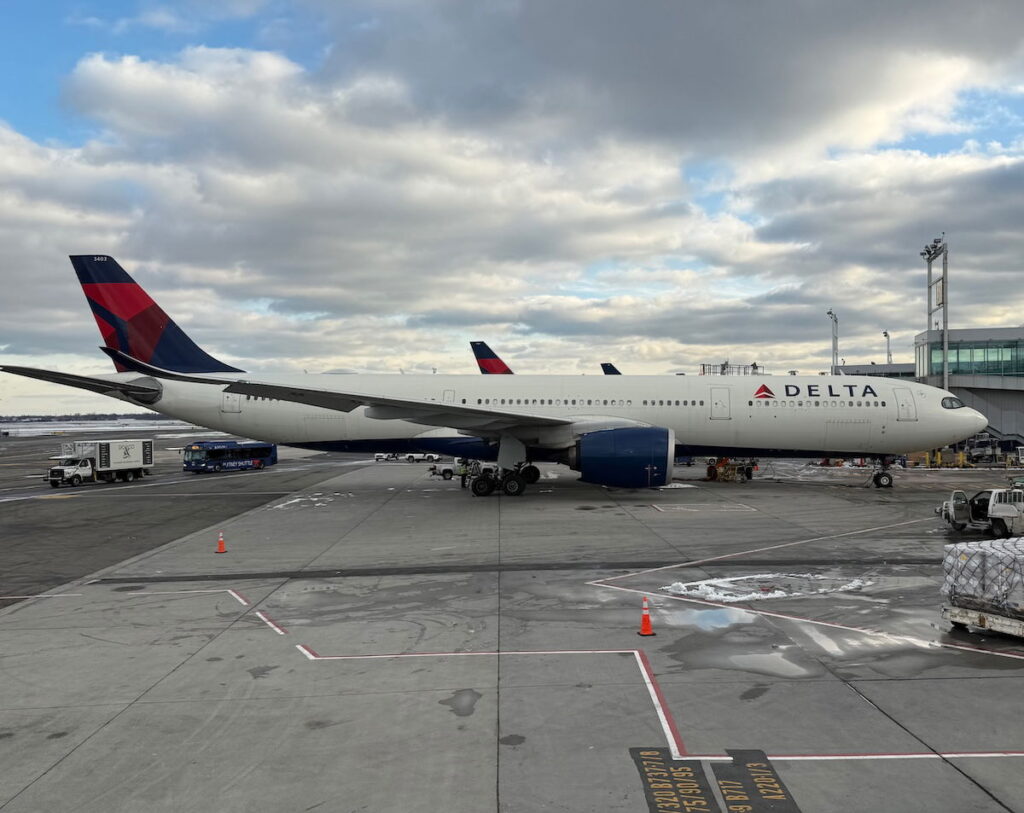 Delta Flight Attendant Fired After Israel Missile Attack Flight… Now He’s Suing