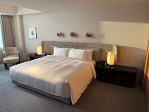 Are Points Programs Ruining Luxury Hotels? This Seems Like A Bad Take…