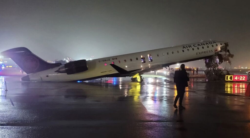 Air Canada Plane & Fire Truck Collide On LaGuardia Runway, Due To ATC Error Air Canada Plane & Fire Truck Collide On LaGuardia Runway, Due To ATC Error