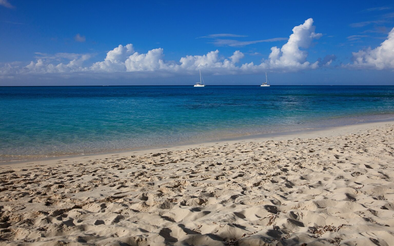 Hotel Indigo Turks & Caicos Grace Bay opens on Grace Bay Beach
