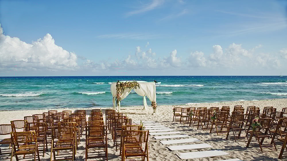 Fora's 2026 Wedding Report: Destination Ceremonies, Safari Honeymoons Lead a Category in Flux