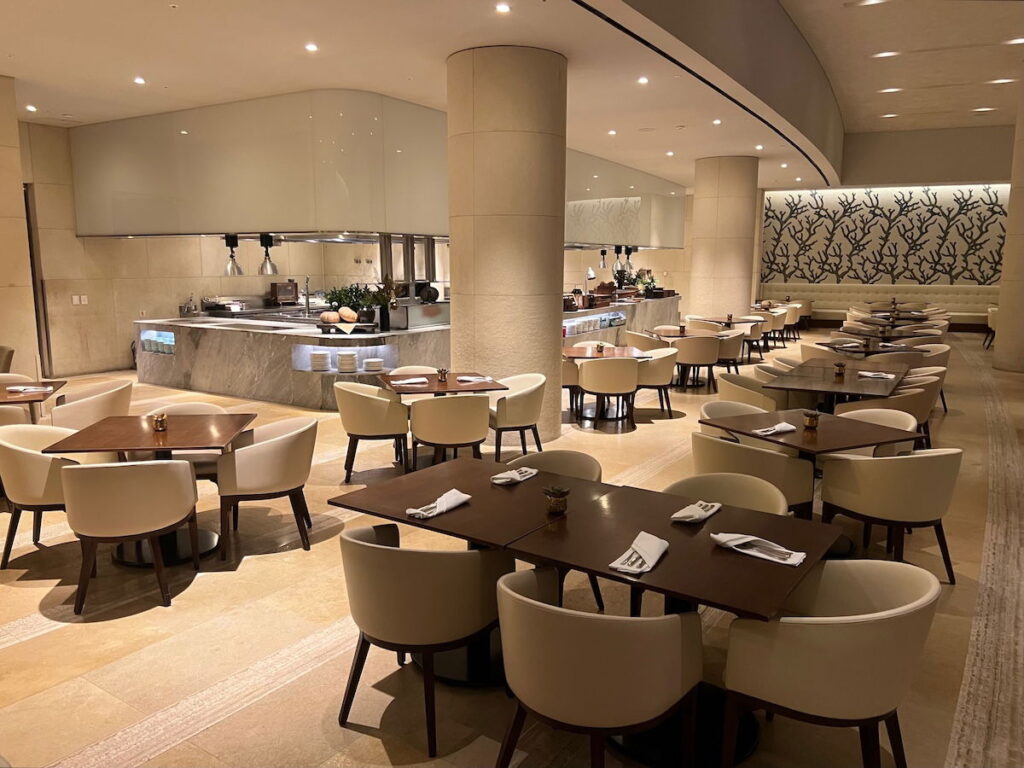 Guide To World Of Hyatt Club Access Awards: What Are They Useful For?