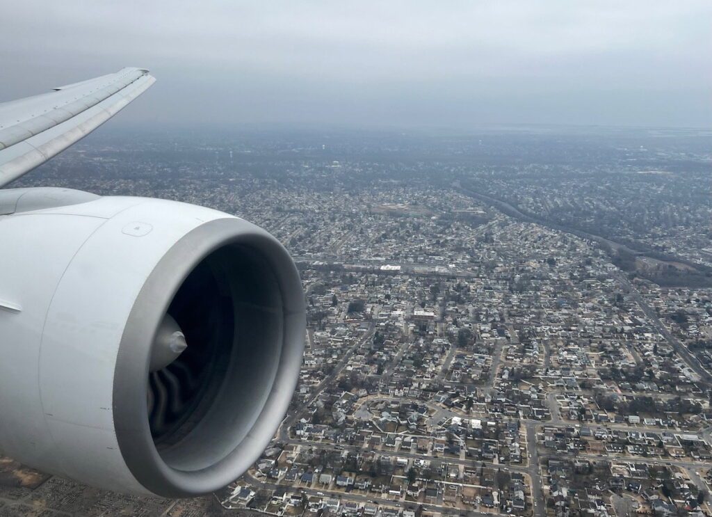Complaining About Screaming Kids On Flights: When Is It Appropriate?