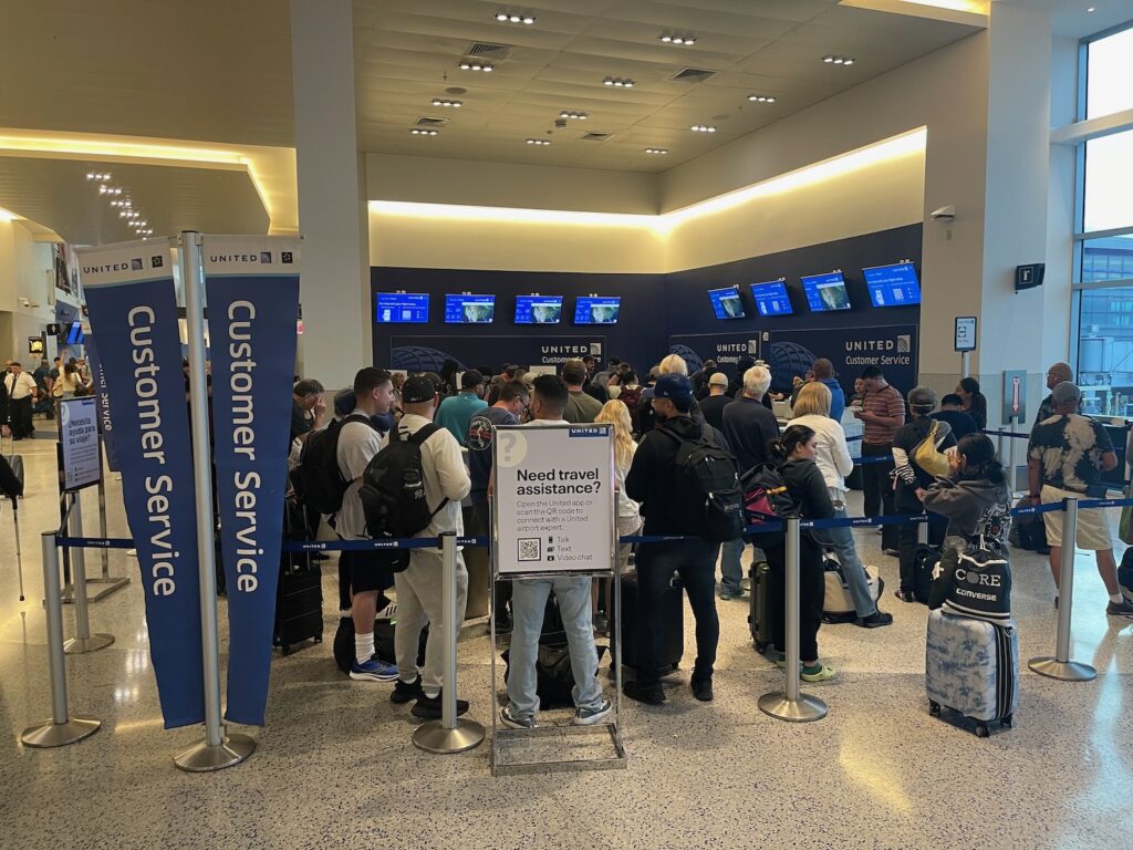 United Airlines Is Right To Escort Elites Through TSA Lines In Houston