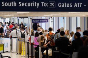 TSA officers to get paid: Will airport security wait times improve?