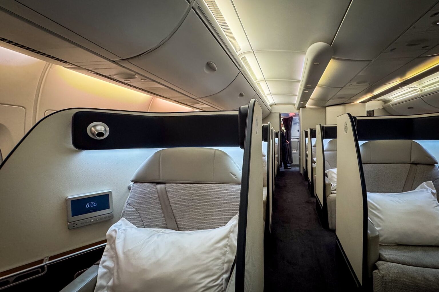 Airline award unicorn: How I booked Qantas first class (and what it was like)
