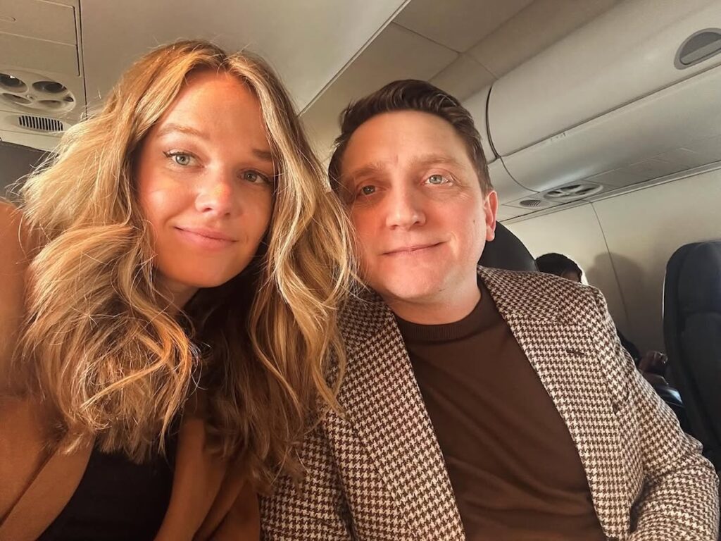 As TSA Officers Languish, Friends And Family Of DHS Officials Rake In Millions Of Dollars In No-Bid Contracts