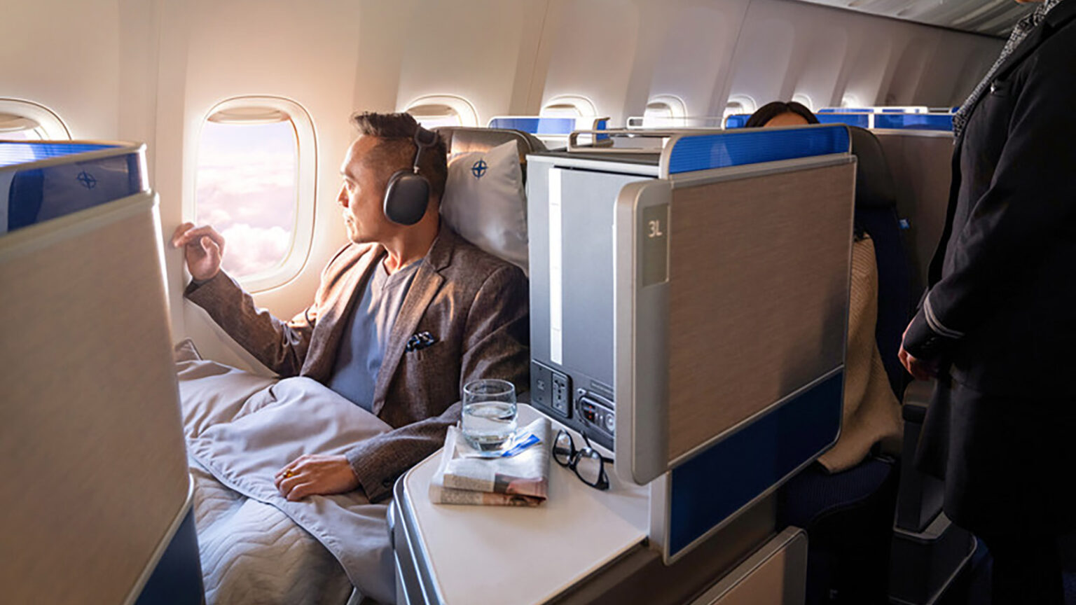United Unbundles Business Class Fares