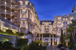 Hotel Metropole Monte-Carlo - evening view of hotel facade