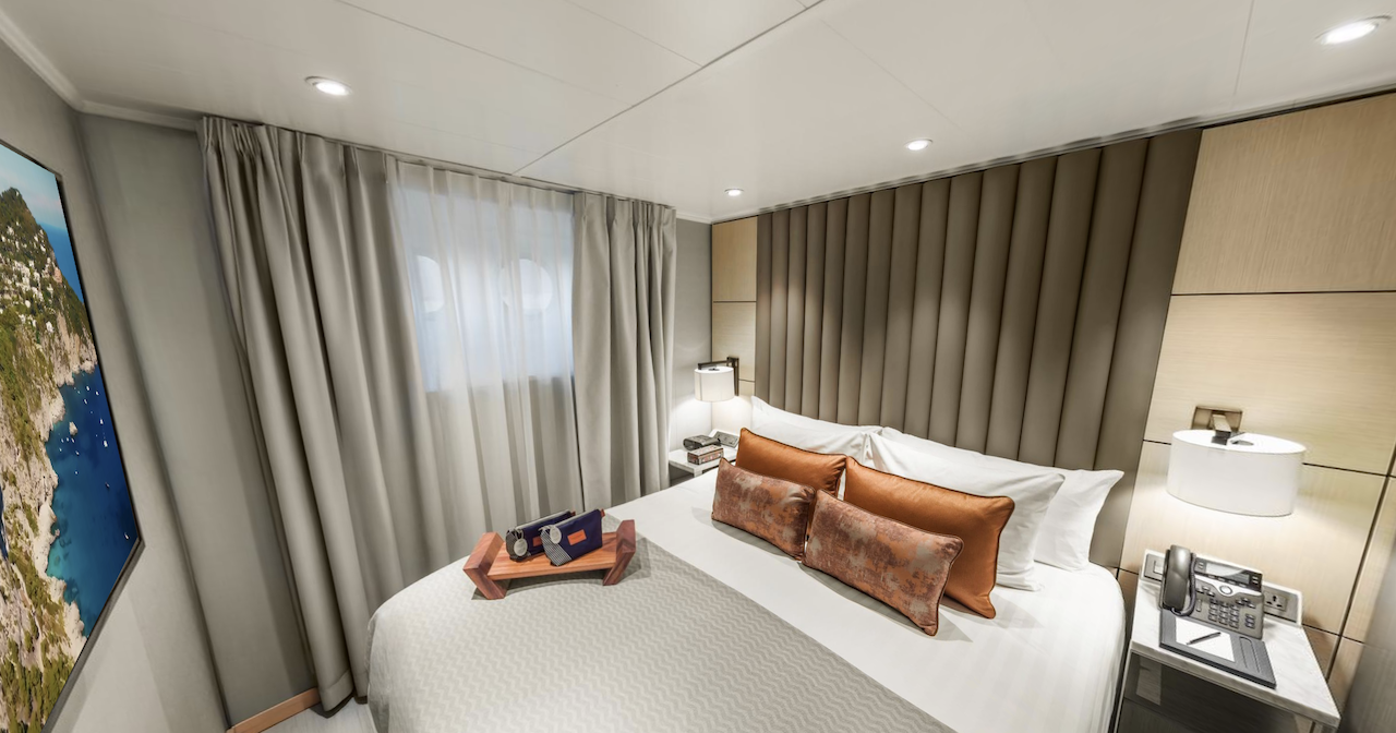 VidantaWorld Elegant studio