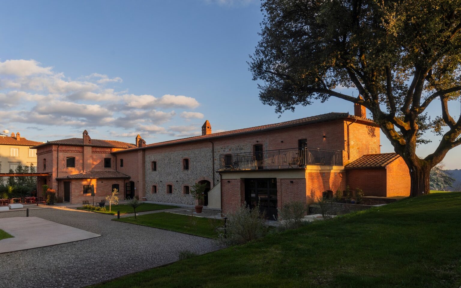The Monteleone, a new boutique hotel located on the border of rural Umbria and Tuscany has officially opened its doors