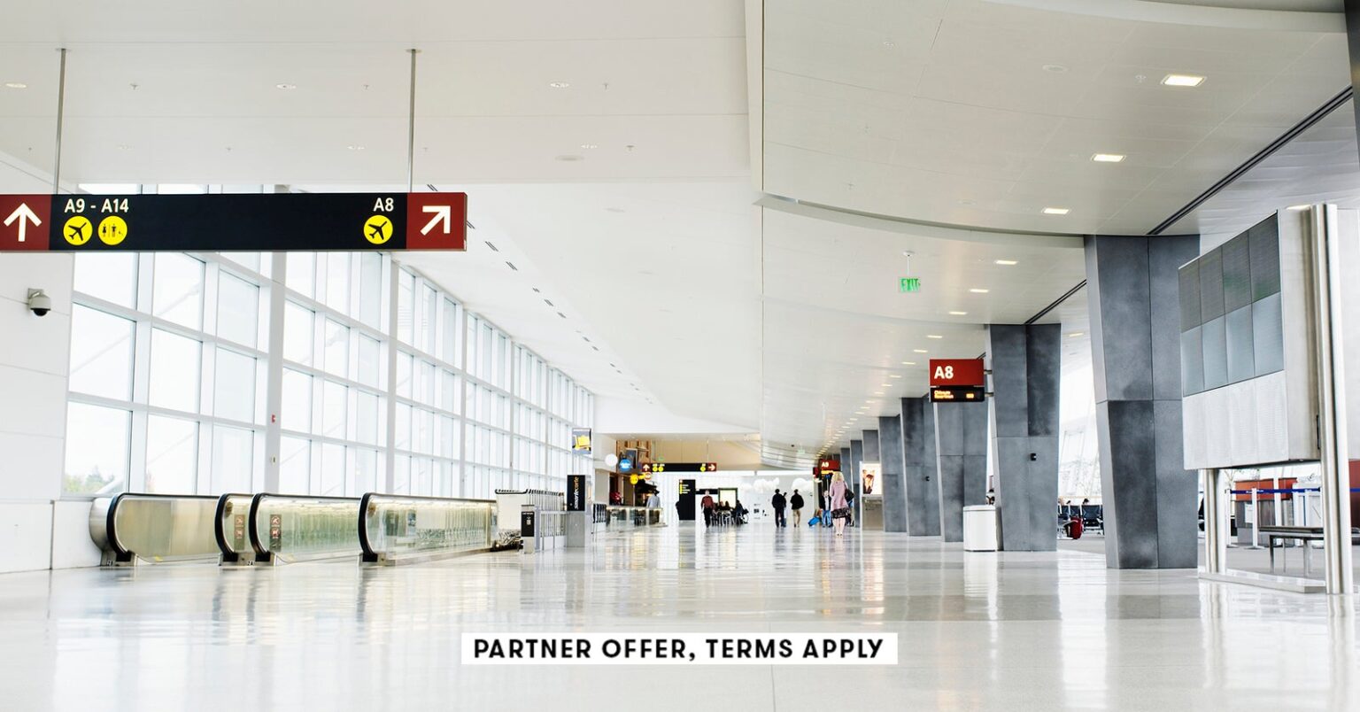 Best airport lounge access credit cards: 4 picks for frequent flyers