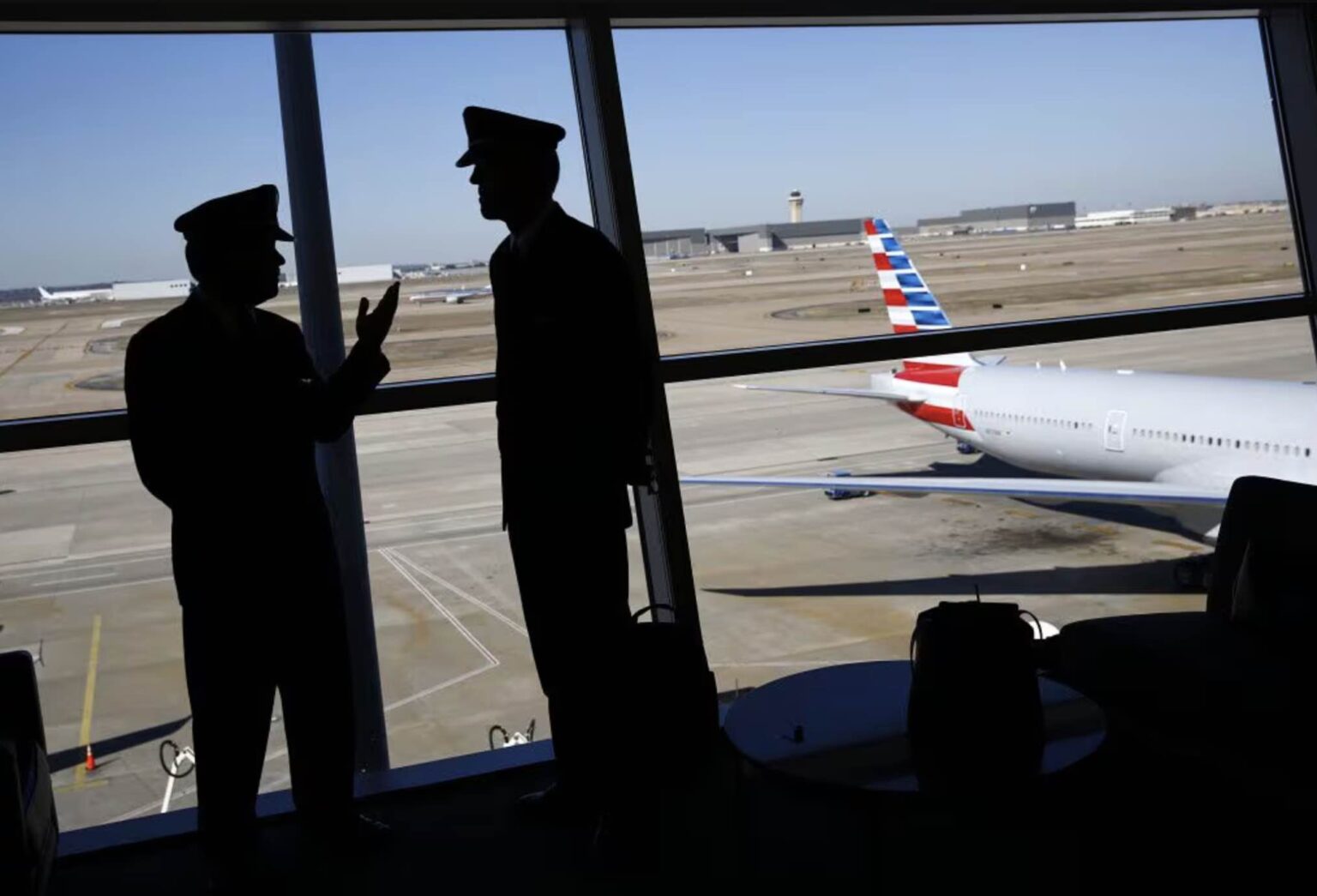 American Airlines Employees Remove Passengers