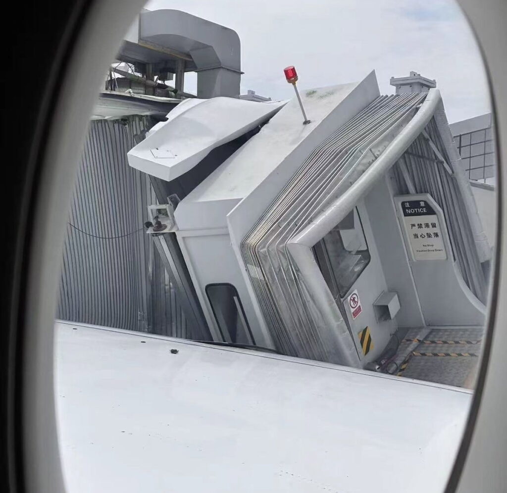 China Eastern A350 Repeatedly Rams Jet Bridge With Engine & Wing: HUH?!?