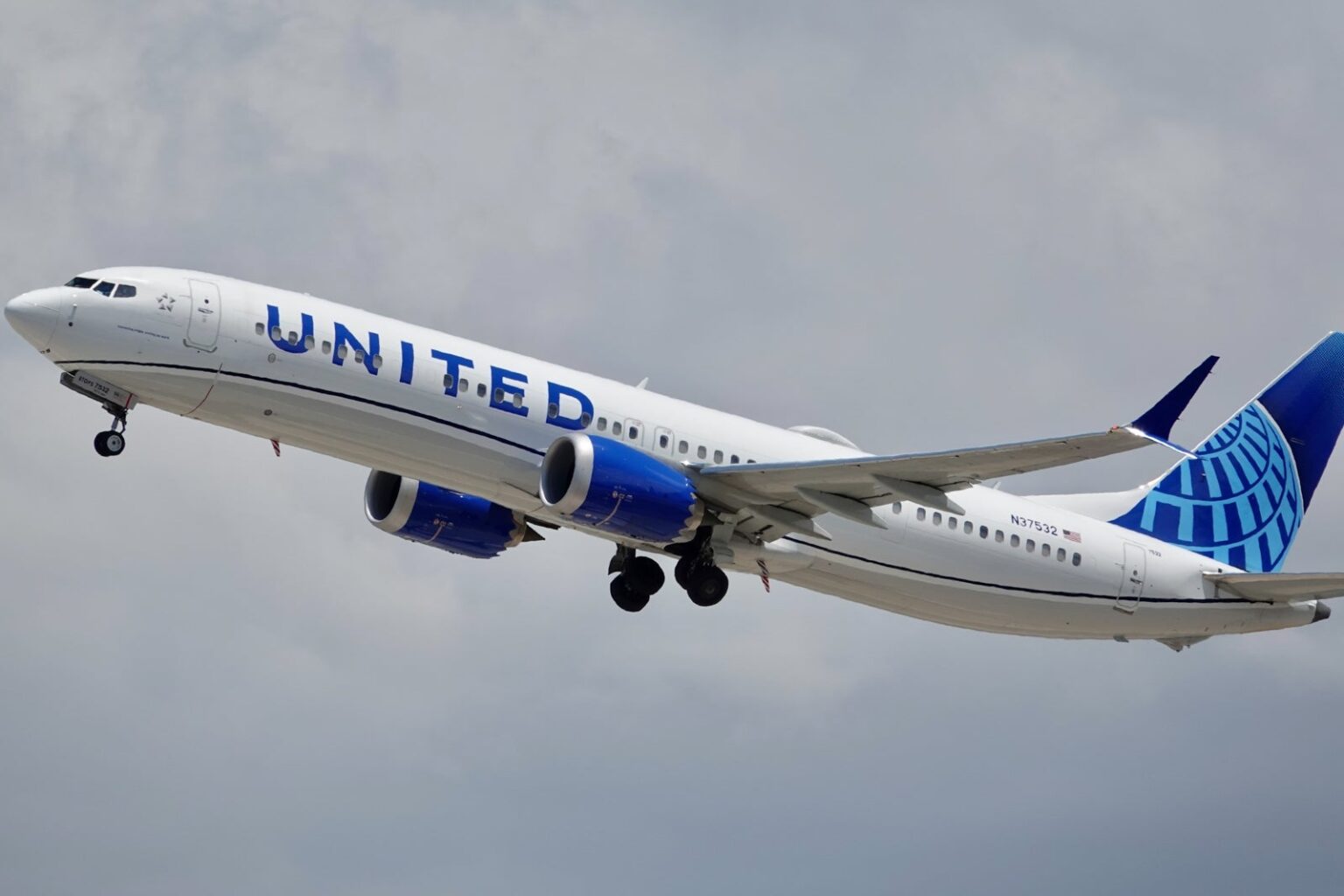 United becomes 2nd US airline to return to Venezuela, ending nearly 10-year hiatus