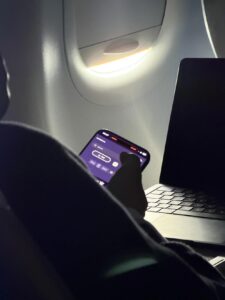American Airlines Passenger Records Voice Memos For Entire Flight, Claims It Was Not A Phone Call