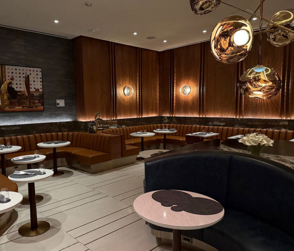 Should You Tip In Airport Lounges? It’s Never Expected, But It Is Common Should You Tip In Airport Lounges? It’s Never Expected, But It Is Common