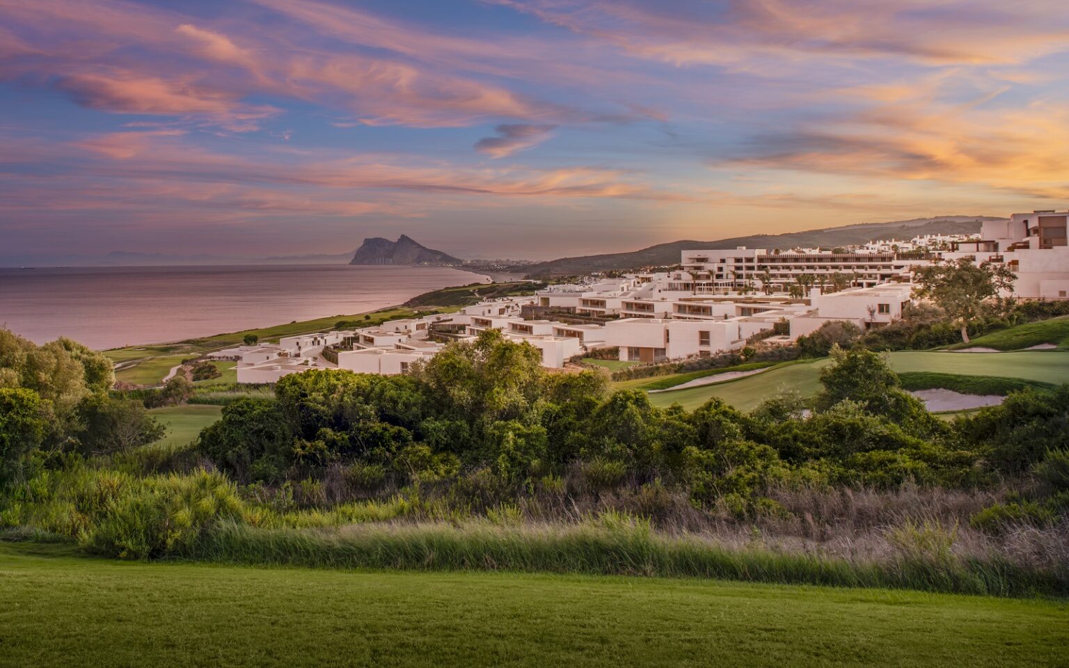 Fairmont La Hacienda Hotel golf course and view to Gibraltar, L