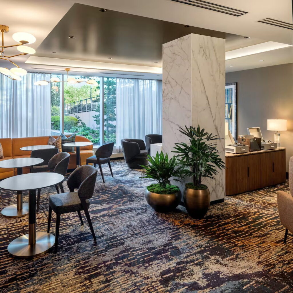 Hilton Hotel Finds “Club” Loophole To Deny Diamond Members Lounge Access