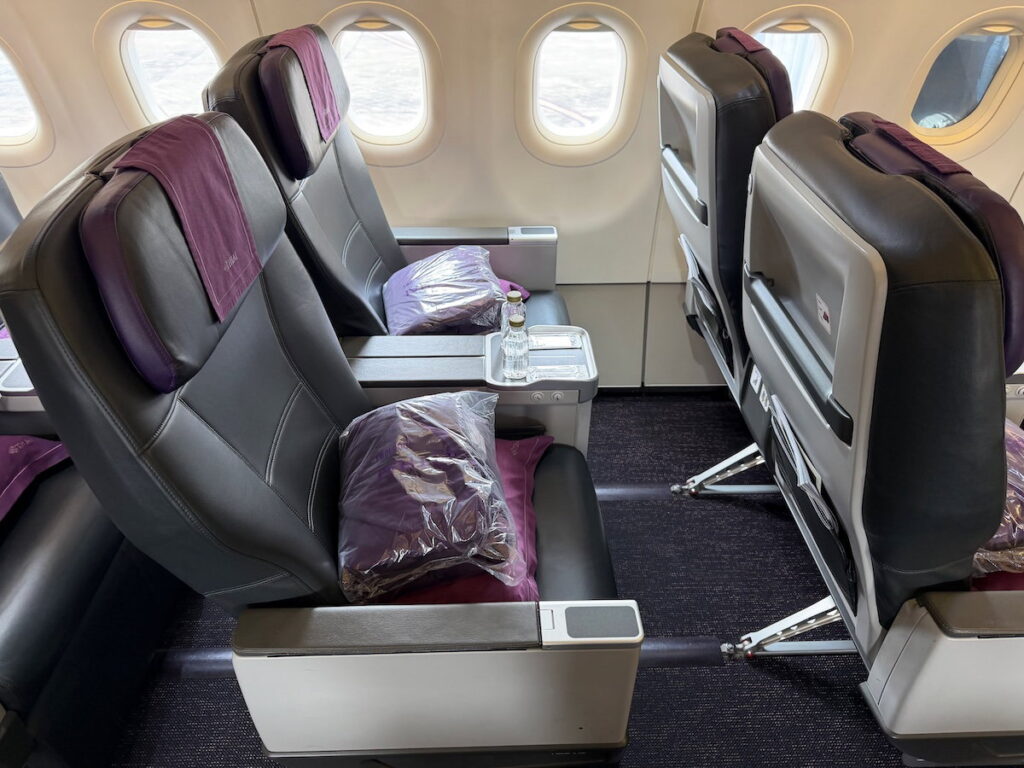 Review: Thai Airways Business Class Airbus A320 (CEI-BKK)
