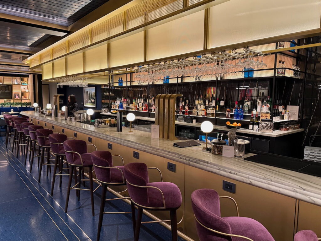Chase Sapphire Lounges Cut Priority Pass Access: Probably Good News Chase Sapphire Lounges Cut Priority Pass Access: Probably Good News