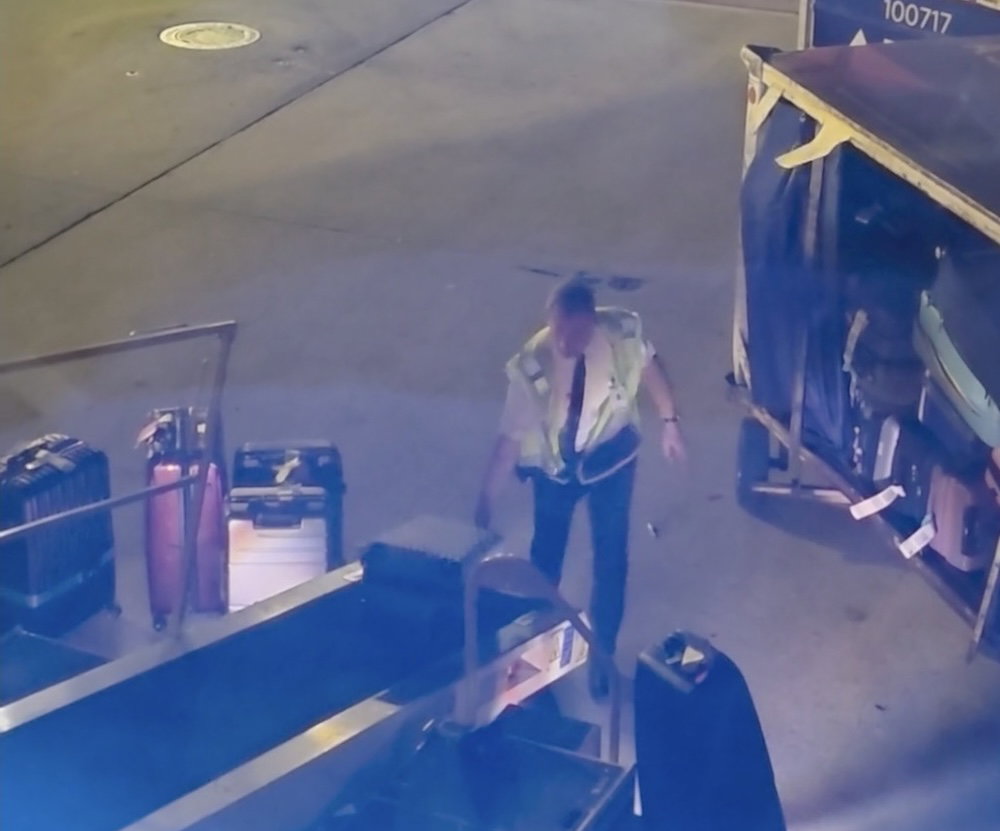 Delta Pilot Goes To Ramp, Loads Bags Onto Plane Himself… Gently, No Less! Delta Pilot Goes To Ramp, Loads Bags Onto Plane Himself… Gently, No Less!