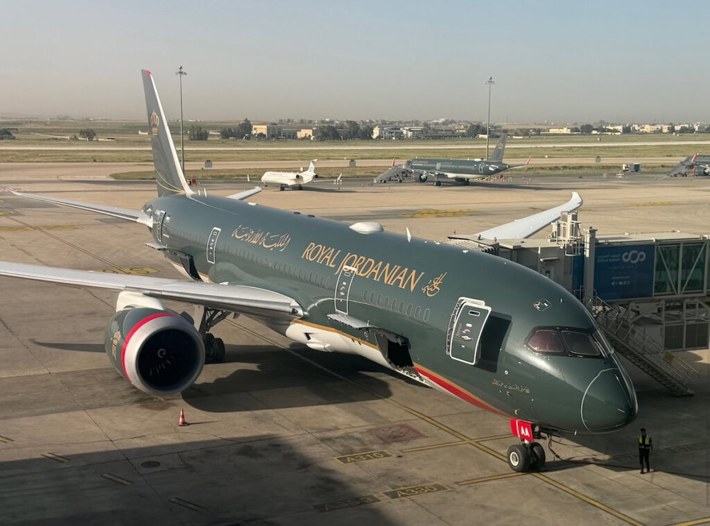 Awful: Royal Jordanian Crew Involved In Fatal New York Bus Crash After Flight Awful: Royal Jordanian Crew Involved In Fatal New York Bus Crash After Flight