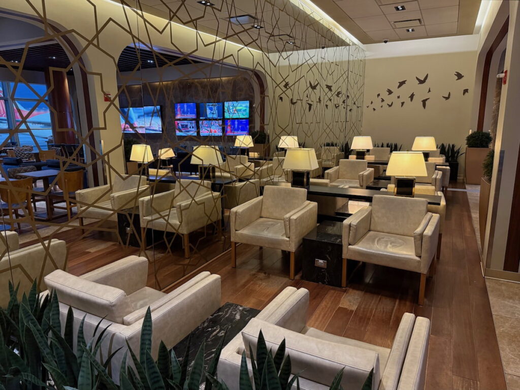 Man Sexually Assaulted By Security Guard In Turkish Airlines Lounge Man Sexually Assaulted By Security Guard In Turkish Airlines Lounge