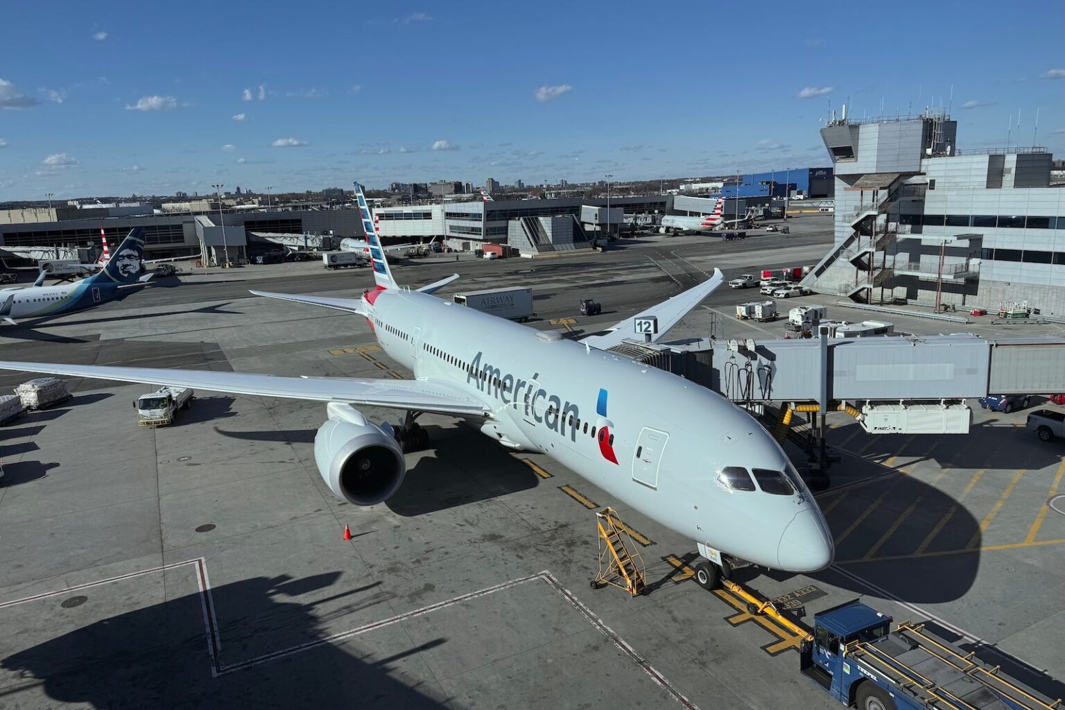 American to open new grab-and-go lounge at New York JFK by end of year