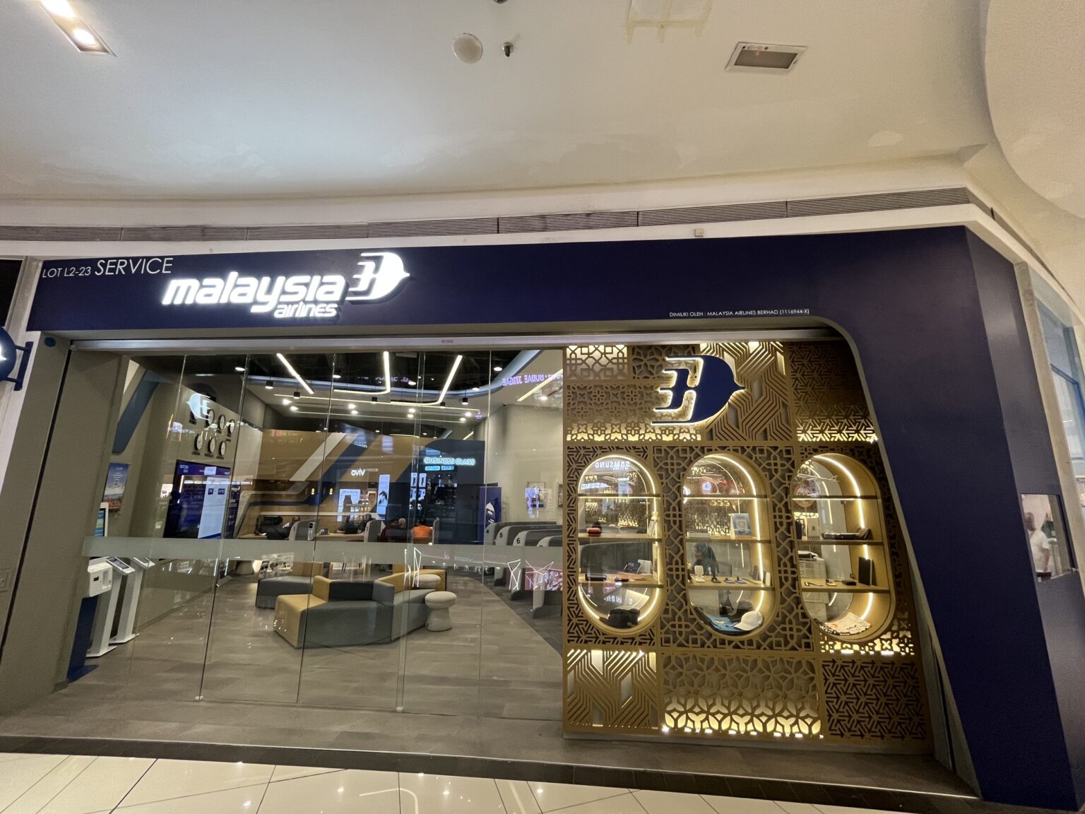 Fabulous Fridays: The Last Remaining City Ticket Offices (Malaysia Airlines in KL)