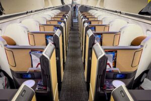 American Airlines A321XLR Flagship Suites business class from JFK-LAX