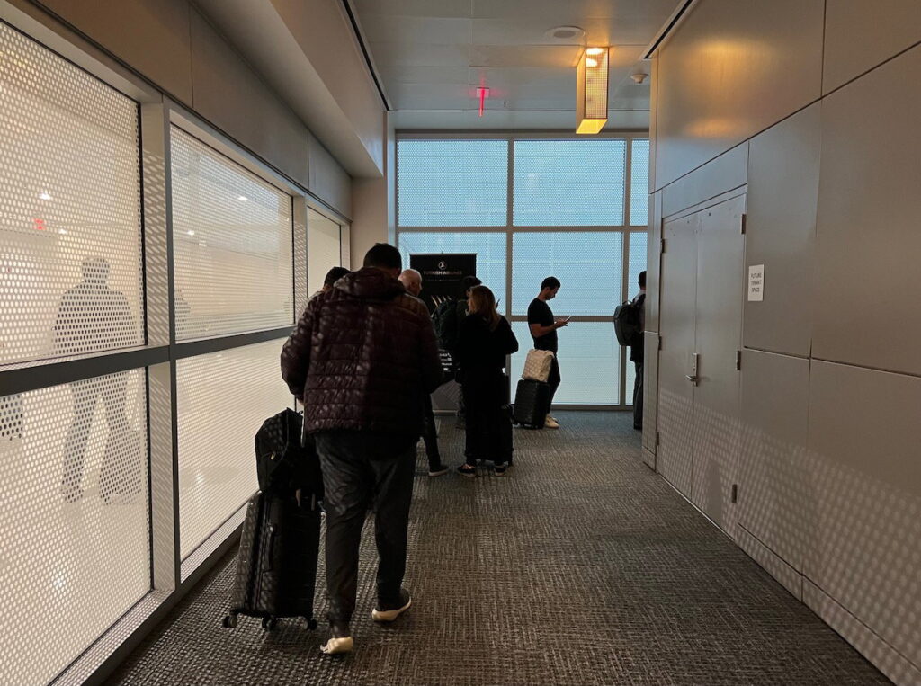 Airport Lounges Are More Crowded Than Ever… Here’s Why Airport Lounges Are More Crowded Than Ever… Here’s Why
