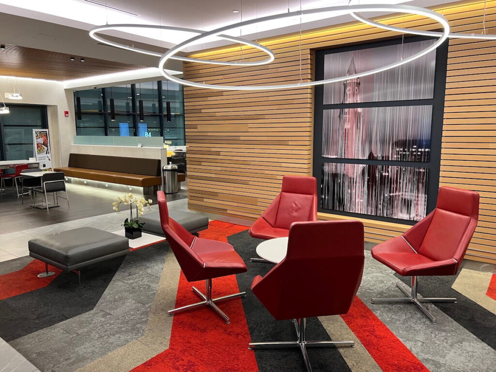 American Airlines Five Star Service: How This $350+ Airport VIP Experience Works American Airlines Five Star Service: How This $350+ Airport VIP Experience Works